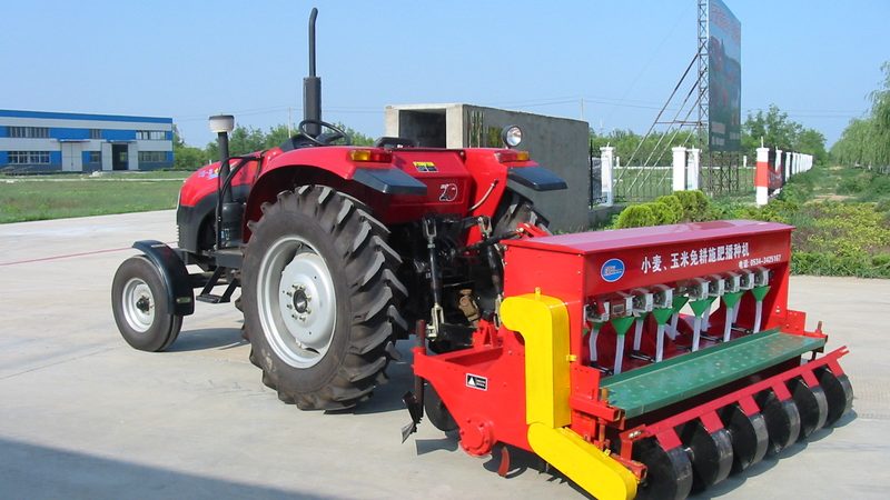 農(nóng)機(jī)租賃價(jià)格影響因素解析**